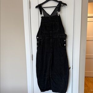 Gap Barrell Leg Black Denim Overalls PETITE